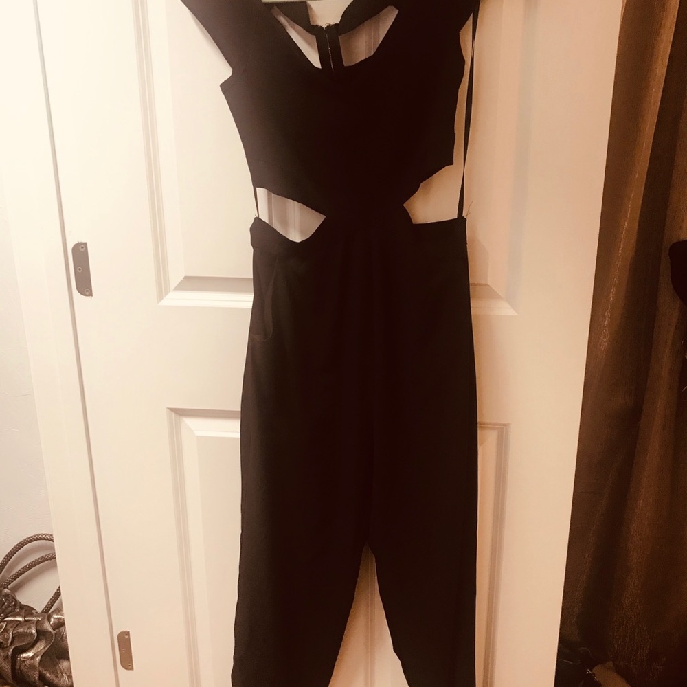 Halter to cut off jumper